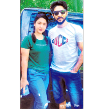 চা শ্রমিকের ভূমিকায়! চা শ্রমিকের ভূমিকায়!