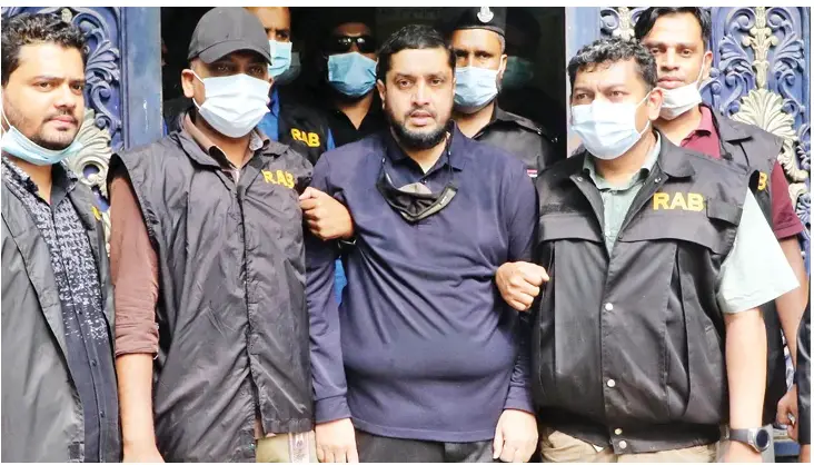 গোল্ডেন মনিরের বিরুদ্ধে ৩ মামলা গোল্ডেন মনিরের বিরুদ্ধে ৩ মামলা