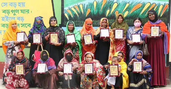 ঝিনাইদহে ক্ষুধা জয়ী ১৫ নারীকে সম্মাননা ঝিনাইদহে ক্ষুধা জয়ী ১৫ নারীকে সম্মাননা