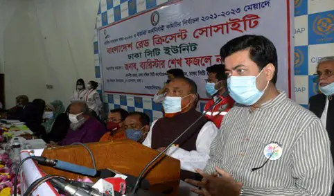 আর্তমানবতার সেবায় বয়স কোনো বাধা নয় : মেয়র তাপস আর্তমানবতার সেবায় বয়স কোনো বাধা নয় : মেয়র তাপস