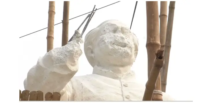 কুষ্টিয়ায় বঙ্গবন্ধুর ভাস্কর্য ভাঙচুর কুষ্টিয়ায় বঙ্গবন্ধুর ভাস্কর্য ভাঙচুর