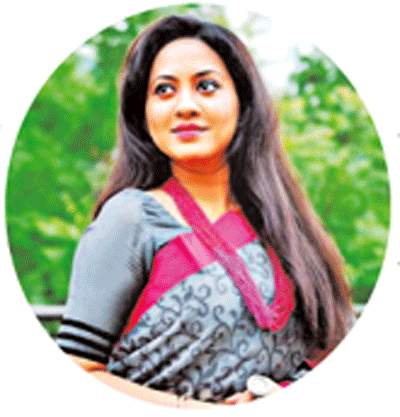মুক্তিযুদ্ধভিত্তিক কুইজ শো উপস্থাপনায় তারিন মুক্তিযুদ্ধভিত্তিক কুইজ শো উপস্থাপনায় তারিন
