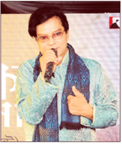 কণ্ঠশিল্পী বদরুল হাসান খান ঝন্টুর ‘অনেক ভালোবাসা’ কণ্ঠশিল্পী বদরুল হাসান খান ঝন্টুর ‘অনেক ভালোবাসা’