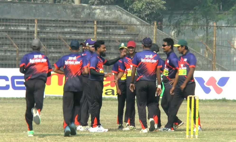 নড়াইলে মাশরাফির ব্যবস্থাপনায় শুরু বঙ্গবন্ধু টি-টোয়েন্টি নড়াইলে মাশরাফির ব্যবস্থাপনায় শুরু বঙ্গবন্ধু টি-টোয়েন্টি