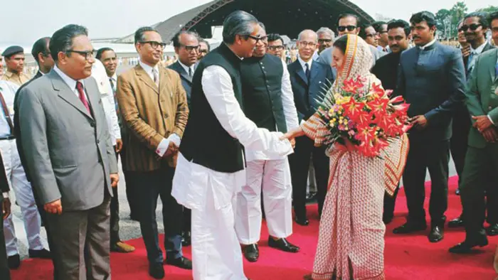 ১৯৭২ সালের ১০ জানুয়ারি ইন্দিরা গান্ধীর সাথে প্রথম সাক্ষাৎ হয় বঙ্গবন্ধুর ১৯৭২ সালের ১০ জানুয়ারি ইন্দিরা গান্ধীর সাথে প্রথম সাক্ষাৎ হয় বঙ্গবন্ধুর