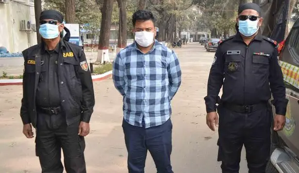 নিষিদ্ধ ‘বিট কয়েন’ প্রতারণার মাস্টারমাইন্ড আটক নিষিদ্ধ ‘বিট কয়েন’ প্রতারণার মাস্টারমাইন্ড আটক