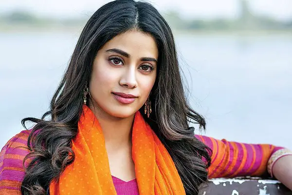 জাহ্নবীর শুটিংয়ে কৃষকদের বাধা, সমর্থনে মিলল স্বস্তি জাহ্নবীর শুটিংয়ে কৃষকদের বাধা, সমর্থনে মিলল স্বস্তি
