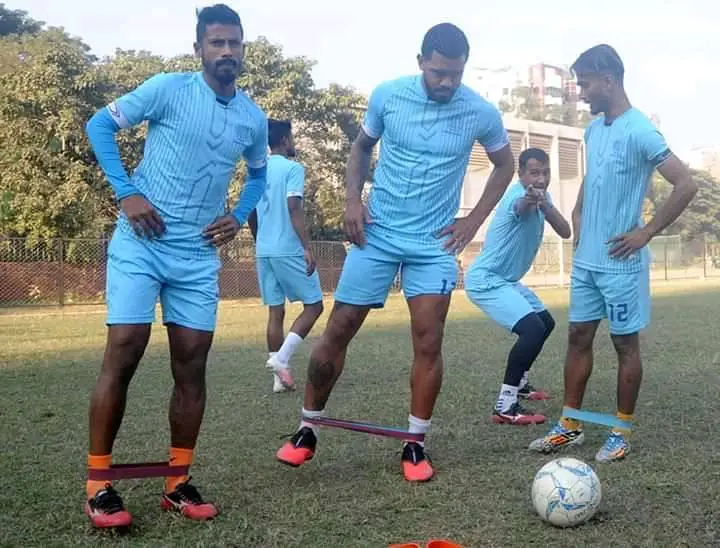 আবাহনীর করোনা আক্রান্ত ফুটবলাররা সুস্থ আবাহনীর করোনা আক্রান্ত ফুটবলাররা সুস্থ