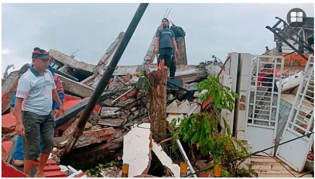ইন্দোনেশিয়ায় শক্তিশালী ভূমিকম্পে নিহতের সংখ্যা বেড়ে ৩৫ ইন্দোনেশিয়ায় শক্তিশালী ভূমিকম্পে নিহতের সংখ্যা বেড়ে ৩৫