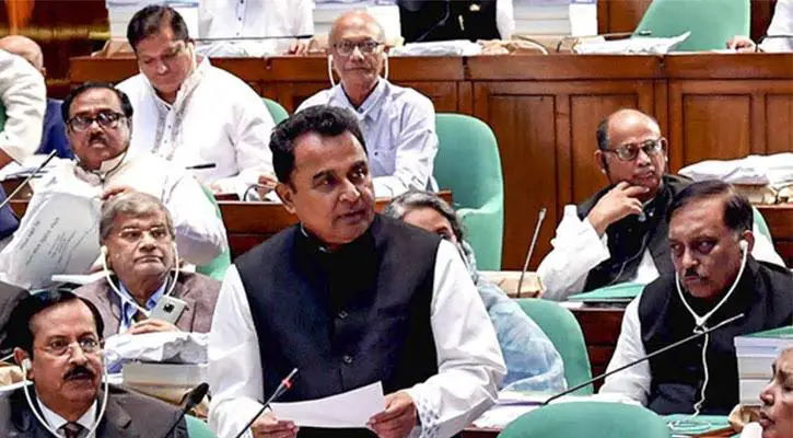 করোনা মহামারীর মধ্যেও থেমে নেই অর্থনৈতিক উন্নয়নের গতি করোনা মহামারীর মধ্যেও থেমে নেই অর্থনৈতিক উন্নয়নের গতি