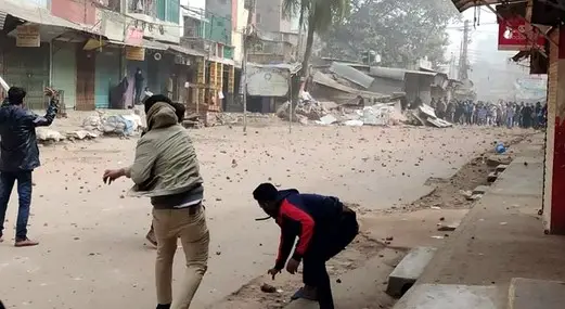 মিরপুরে ডিএনসিসির উচ্ছেদ অভিযানে ধাওয়া-পাল্টা ধাওয়া