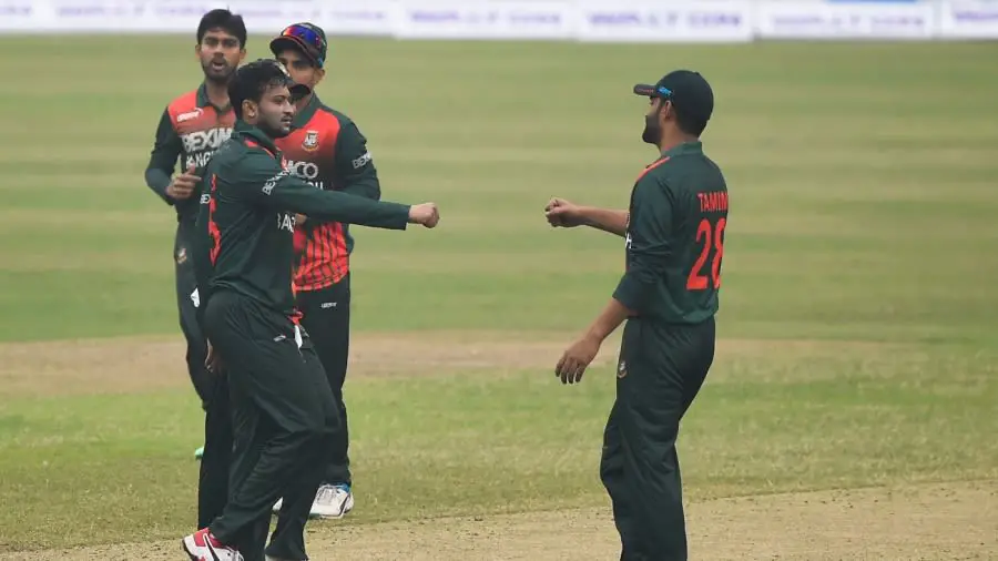 ৪৫ রানেই ওয়েস্ট ইন্ডিজ ৫ উইকেট হারিয়েছে ৪৫ রানেই ওয়েস্ট ইন্ডিজ ৫ উইকেট হারিয়েছে
