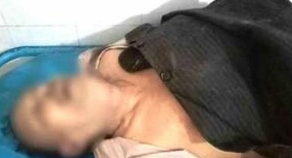 টঙ্গীতে দিনে দুপুরে কুপিয়ে ডিবি পুলিশের সোর্স হত্যা টঙ্গীতে দিনে দুপুরে কুপিয়ে ডিবি পুলিশের সোর্স হত্যা