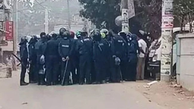 বসুরহাটে ১৪৪ ধারা জারি বসুরহাটে ১৪৪ ধারা জারি