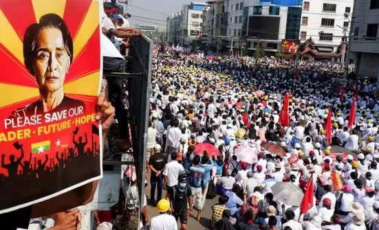 সেনা শাসনের বিরুদ্ধে ধর্মঘটে অচল মিয়ানমার সেনা শাসনের বিরুদ্ধে ধর্মঘটে অচল মিয়ানমার