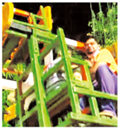 নাগরদোলায় মন্ত্রী! নাগরদোলায় মন্ত্রী!
