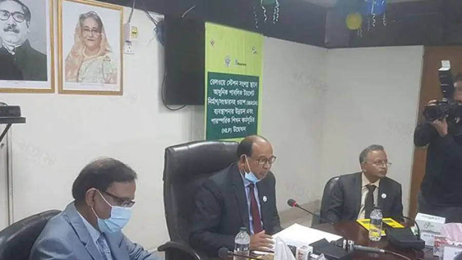 রেলে বড় নিয়োগ আসছে ॥ মন্ত্রী রেলে বড় নিয়োগ আসছে ॥ মন্ত্রী
