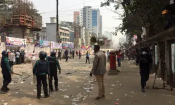 প্রেসক্লাবের সামনে ছাত্রদল-পুলিশ ধাওয়া-পাল্টা ধাওয়া