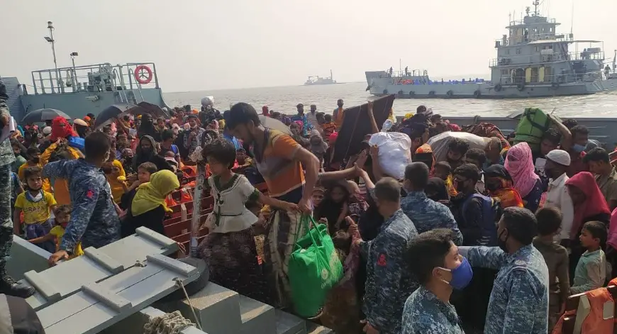 পঞ্চমধাপের দ্বিতীয় দিন ভাসানচর এলেন আরো ১৭৫৯ রোহিঙ্গা পঞ্চমধাপের দ্বিতীয় দিন ভাসানচর এলেন আরো ১৭৫৯ রোহিঙ্গা