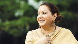করোনায় আক্রান্ত হয়ে হাসপাতালে কবরী করোনায় আক্রান্ত হয়ে হাসপাতালে কবরী