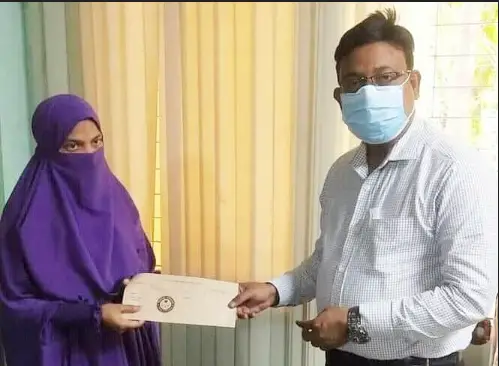 হতদরিদ্র শিক্ষার্থীদের পাশে শিবগঞ্জের মেয়র মনিরুল হতদরিদ্র শিক্ষার্থীদের পাশে শিবগঞ্জের মেয়র মনিরুল