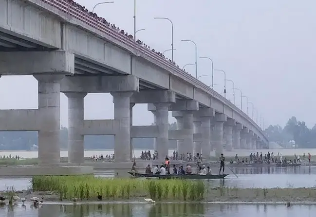 ধরলায় গোসলে নেমে কিশোর নিখোঁজ