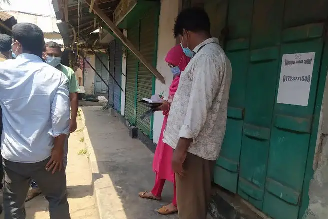 লালপুরে মাস্ক ব্যবহার না করায় ৪ ব্যক্তিকে অর্থদণ্ড লালপুরে মাস্ক ব্যবহার না করায় ৪ ব্যক্তিকে অর্থদণ্ড