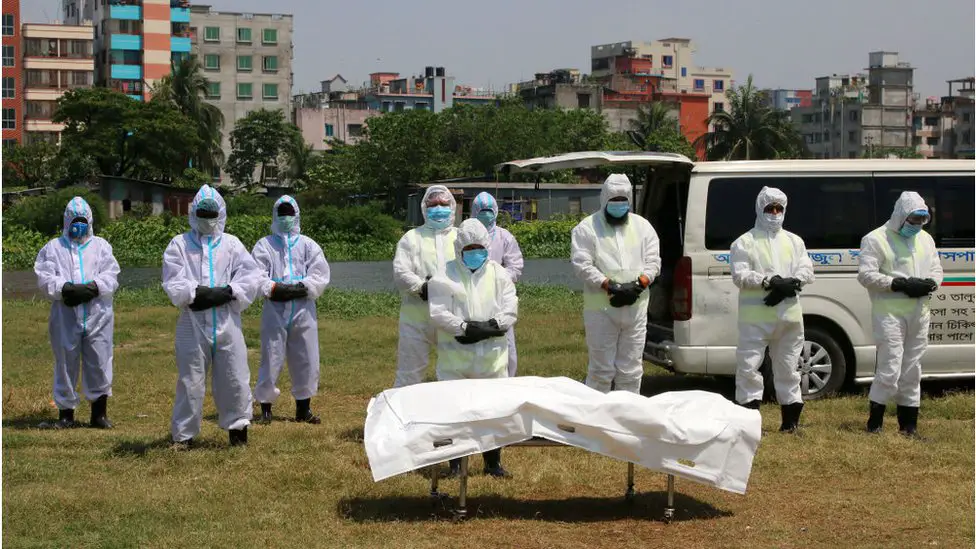 করোনা : গত ২৪ ঘন্টায় মৃত্যু ১০১ করোনা : গত ২৪ ঘন্টায় মৃত্যু ১০১