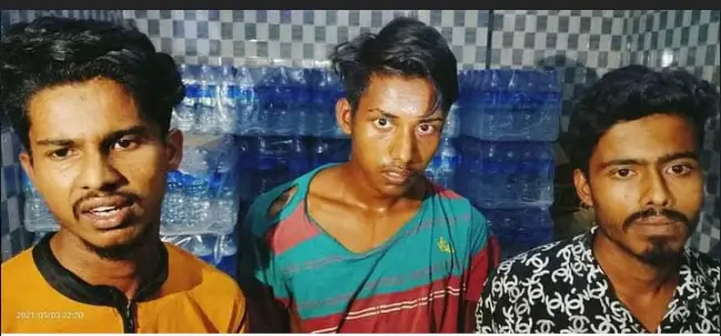 পটিয়ায় ছিনতাইয়ের অভিযোগে আটক-৩ পটিয়ায় ছিনতাইয়ের অভিযোগে আটক-৩