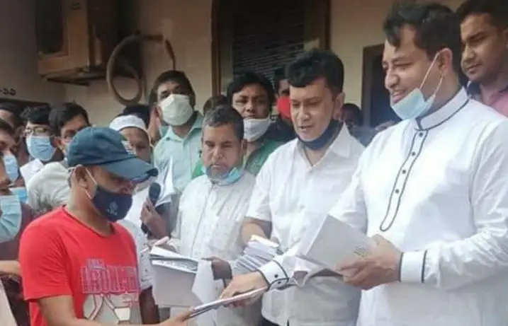 ঈদ আয়োজনে সাহায্যের দরজা কখনো বন্ধ হবে না : মেয়র জাহাঙ্গীর ঈদ আয়োজনে সাহায্যের দরজা কখনো বন্ধ হবে না : মেয়র জাহাঙ্গীর