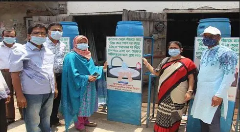 ট্যাপ স্পর্শ ছাড়া হাত ধোয়ার মেশিন তৈরি করল কাউখালী প্রাথমিক শিক্ষা বিভাগ