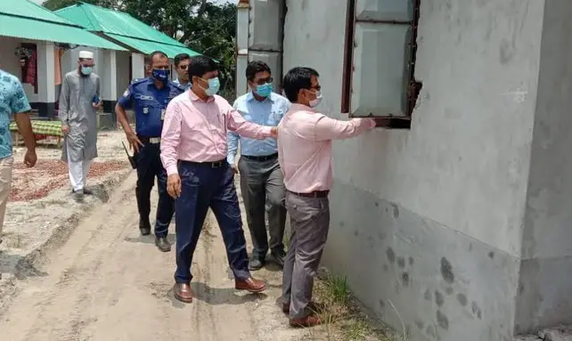 মুজিবর্ষে খুলনায় দ্বিতীয় পর্যায়ে ঘর পাচ্ছে ১৩৫১ টি পরিবার মুজিবর্ষে খুলনায় দ্বিতীয় পর্যায়ে ঘর পাচ্ছে ১৩৫১ টি পরিবার