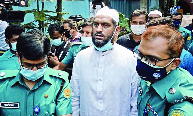 তিন দিনের রিমান্ডে সোনারগাঁ থানায় মামুনুল হক তিন দিনের রিমান্ডে সোনারগাঁ থানায় মামুনুল হক