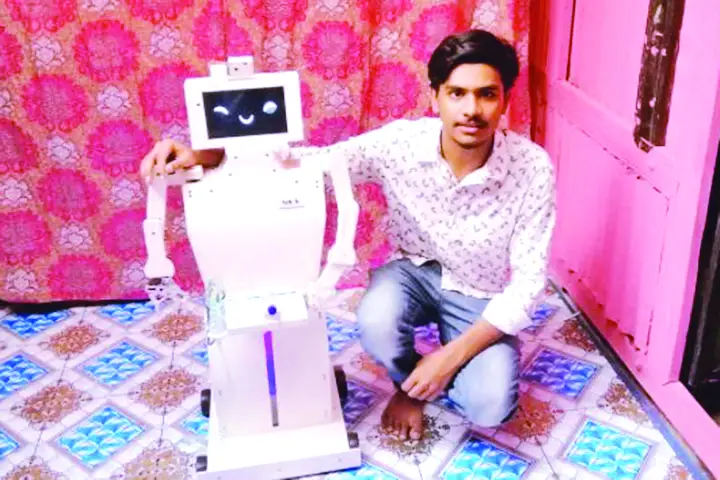 করোনার সুচিকিৎসা দেবে রোবট, আবিষ্কারে বাংলাদেশী তরুণ করোনার সুচিকিৎসা দেবে রোবট, আবিষ্কারে বাংলাদেশী তরুণ