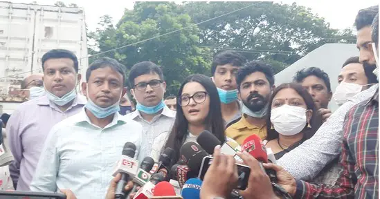 পুলিশ বন্ধুসুলভ আচরণ করেছে : চিত্রনায়িকা পরীমণি পুলিশ বন্ধুসুলভ আচরণ করেছে : চিত্রনায়িকা পরীমণি
