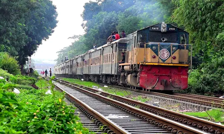 ২০ জুন থেকে গাজীপুর-টঙ্গী-ঢাকা রুটে চলবে বিশেষ ট্রেন ২০ জুন থেকে গাজীপুর-টঙ্গী-ঢাকা রুটে চলবে বিশেষ ট্রেন