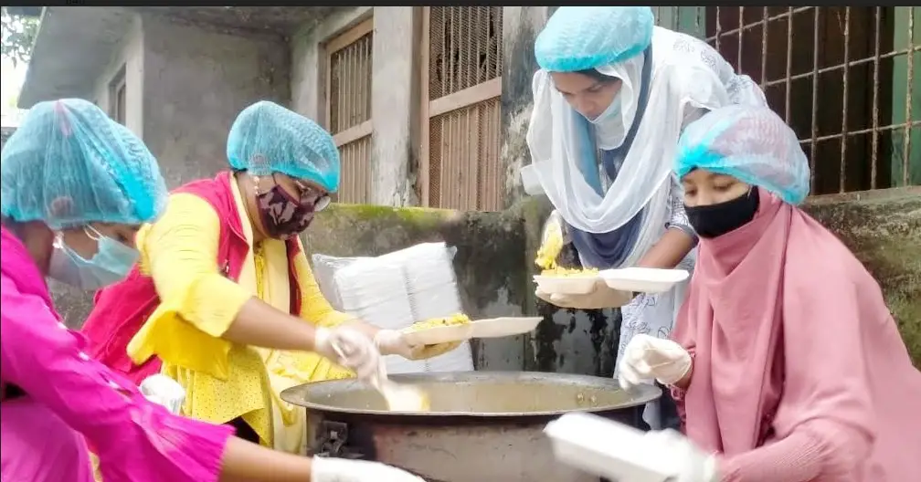 চাঁপাইনবাবগঞ্জে করোনা রোগী ও অসহায়দের খাবার দিবে রেড ক্রিসেন্ট