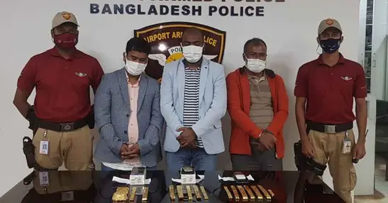 শাহজালালে ঈদের আগে তরল স্বর্ণের চোরাচালান শাহজালালে ঈদের আগে তরল স্বর্ণের চোরাচালান