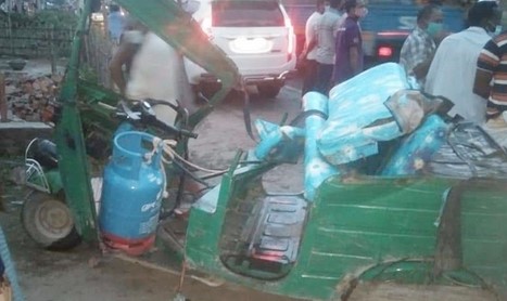 পলাশবাড়ীতে ট্রাকের ধাক্কায় সিএনজির ৪ যাত্রী নিহত পলাশবাড়ীতে ট্রাকের ধাক্কায় সিএনজির ৪ যাত্রী নিহত