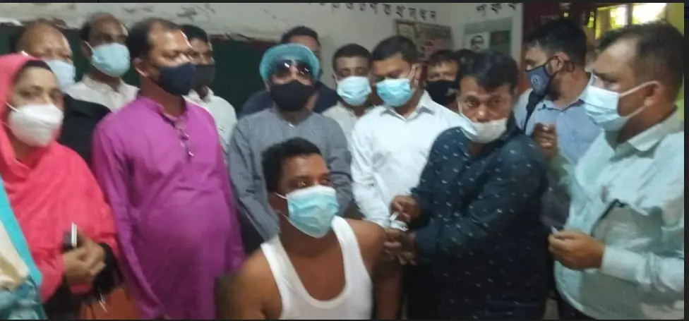 ফটিকছড়িতে ইউনিয়ন পর্যায়ে টিকাদান শুরু ফটিকছড়িতে ইউনিয়ন পর্যায়ে টিকাদান শুরু