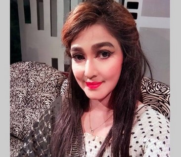 রিমান্ড-জামিন নাকচ করে চিত্রনায়িকা একাকে কারাগারে প্রেরণ রিমান্ড-জামিন নাকচ করে চিত্রনায়িকা একাকে কারাগারে প্রেরণ