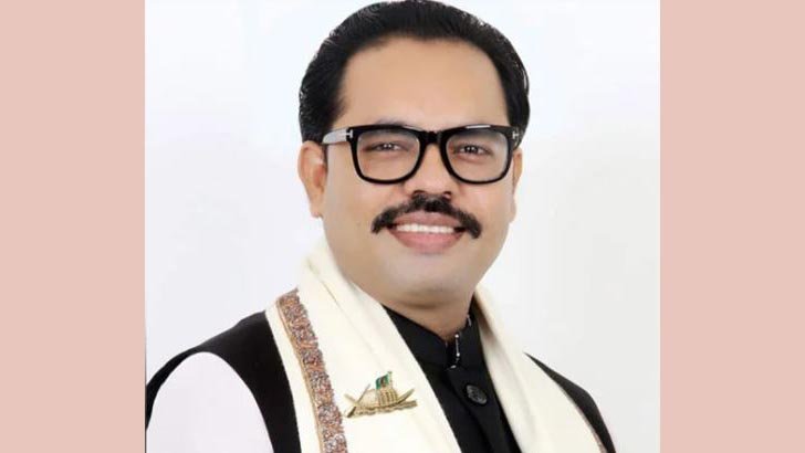 সেই দর্জি মনিরের বিরুদ্ধে ডিজিটাল নিরাপত্তা আইনে মামলা সেই দর্জি মনিরের বিরুদ্ধে ডিজিটাল নিরাপত্তা আইনে মামলা