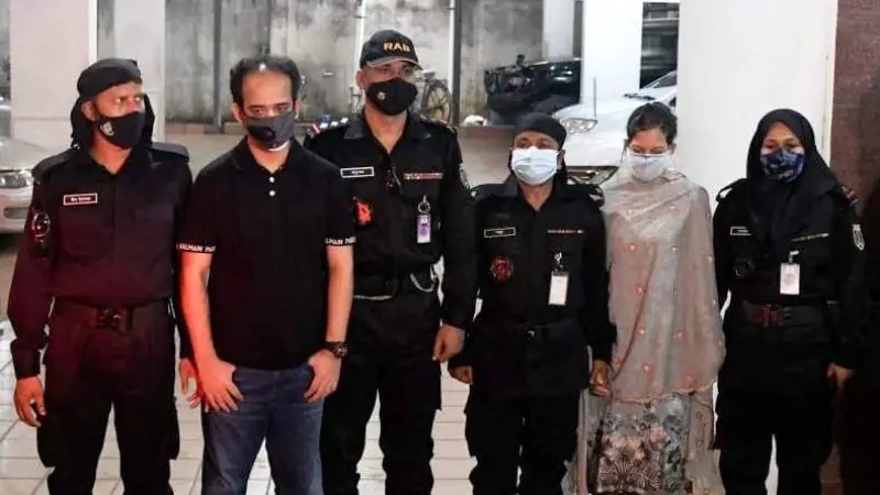 ইভ্যালি : জিজ্ঞাসাবাদ শেষে বিস্তারিত জানাবে র্যাব ইভ্যালি : জিজ্ঞাসাবাদ শেষে বিস্তারিত জানাবে র্যাব