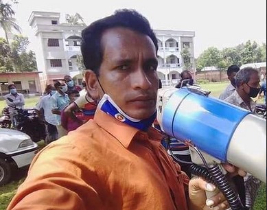 ঠাকুরগাঁওয়ে আশ্রয়ণ প্রকল্পের ঘর পাইয়ে দেওয়ার নামে অর্থ আদায় ঠাকুরগাঁওয়ে আশ্রয়ণ প্রকল্পের ঘর পাইয়ে দেওয়ার নামে অর্থ আদায়