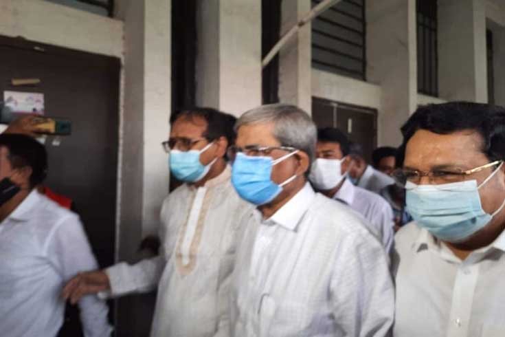ফখরুলসহ ৫১ আসামির বিরুদ্ধে চার্জ গঠন ২১ নবেম্বর ফখরুলসহ ৫১ আসামির বিরুদ্ধে চার্জ গঠন ২১ নবেম্বর