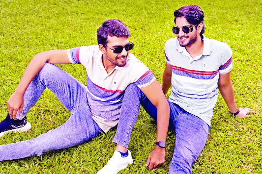 ছেলেদের ফ্যাশনেবল প্যান্ট ছেলেদের ফ্যাশনেবল প্যান্ট