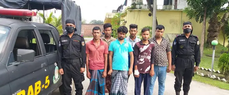 লালপুরের ইমো হ্যাকার প্রতারণা চক্রের ৬ সদস্য আটক লালপুরের ইমো হ্যাকার প্রতারণা চক্রের ৬ সদস্য আটক