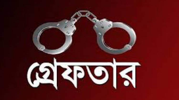 বগুড়ার শিবগঞ্জে বাউল শিল্পীর চুল কেটে দিয়েছে প্রভাবশালীরা, গ্রেফতার ৩ বগুড়ার শিবগঞ্জে বাউল শিল্পীর চুল কেটে দিয়েছে প্রভাবশালীরা, গ্রেফতার ৩