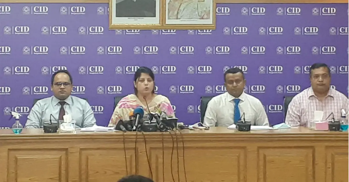আশুলিয়ায় লুট করা স্বর্ণ পাত বানিয়ে বিক্রি হয় তাঁতীবাজারে আশুলিয়ায় লুট করা স্বর্ণ পাত বানিয়ে বিক্রি হয় তাঁতীবাজারে