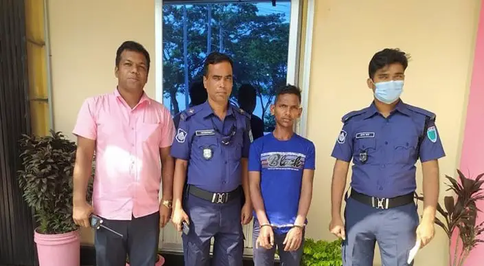 শায়েস্তাগঞ্জে ৫০ পিস ইয়াবাসহ মাদক কারবারি গ্রেফতার শায়েস্তাগঞ্জে ৫০ পিস ইয়াবাসহ মাদক কারবারি গ্রেফতার